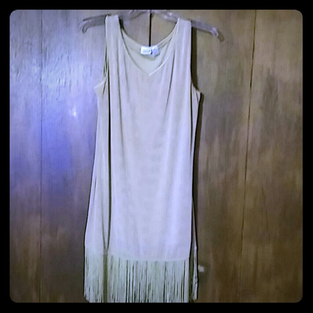 VINTAGE STYLE MID-LENGTH FRINGE DRESS